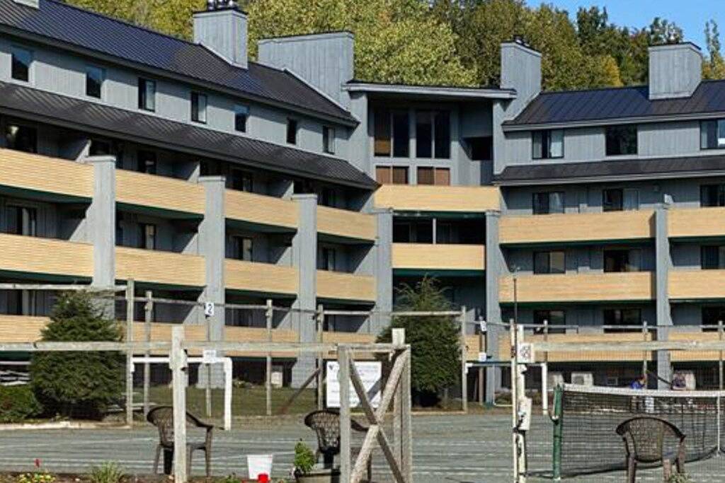 Ganze Wohnung, Mountain-view resort condo with access to pools, hot tubs, tennis, & game room in Lincoln (NH), Franconia Notch