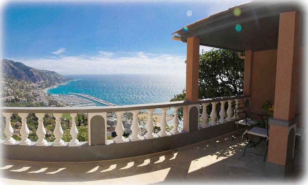 Villa with Sea View in Menton, Middellandse Zeekust (Frankrijk)