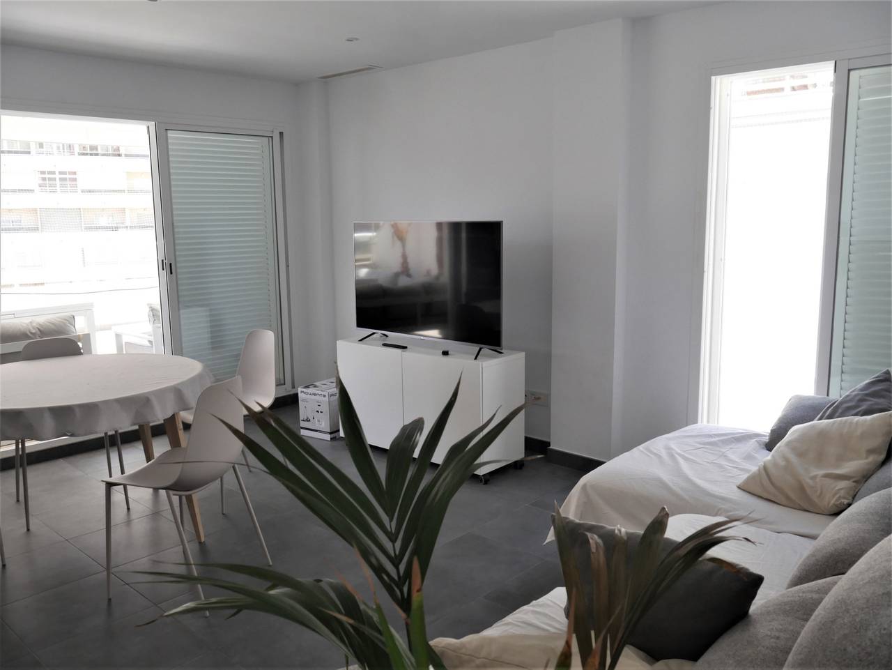 Ganze Wohnung, Ferienwohnung für 6 Personen mit Terrasse in Cullera, Costa de Valencia