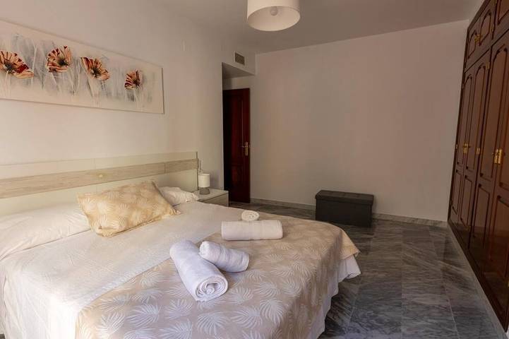 Appartement entier, Parking. Entre Patios Centro in Distrito Centro (Córdoba), Cordoba