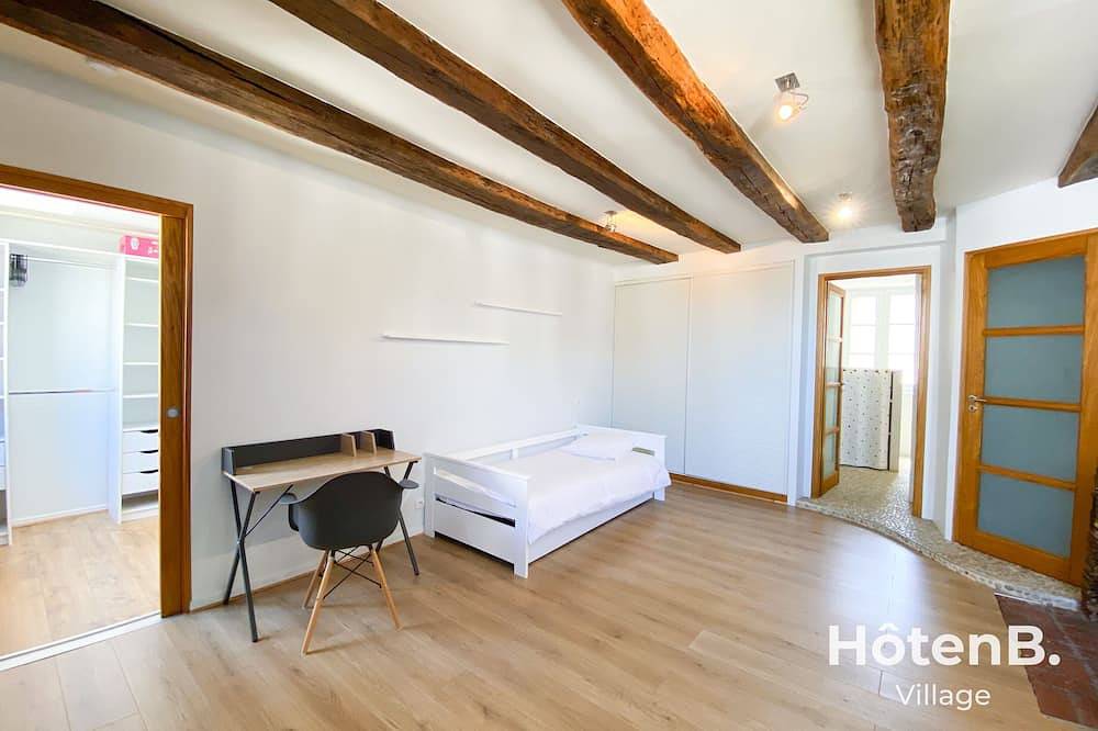 Entire apartment, T3 Duplex charme de l'ancien - coeur de ville in Limoges, Limoges region