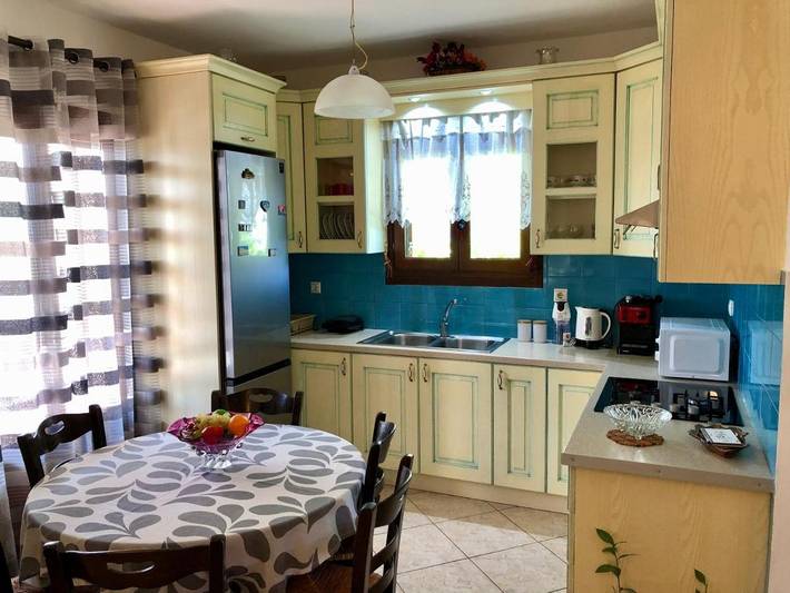 Gîte pour 7 personnes, avec vue et jardin dans Finikas - 4