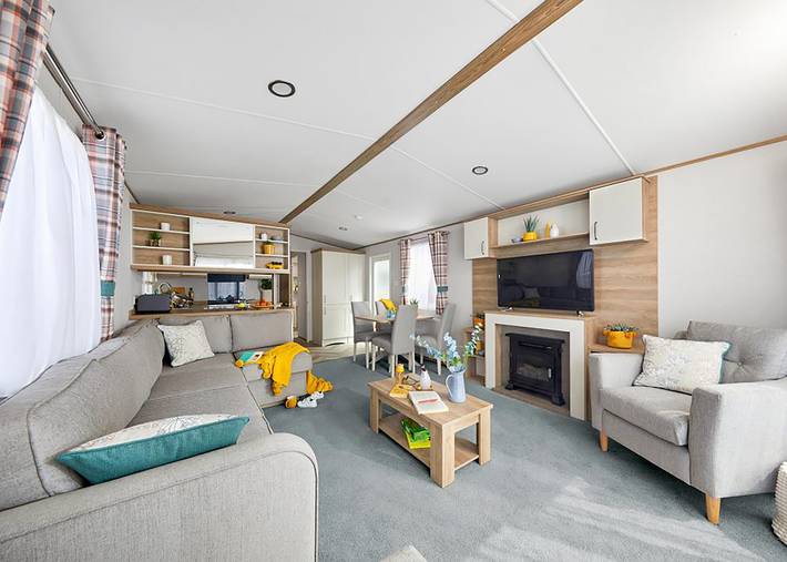 Caravan for 4 people in Cardigan Bay