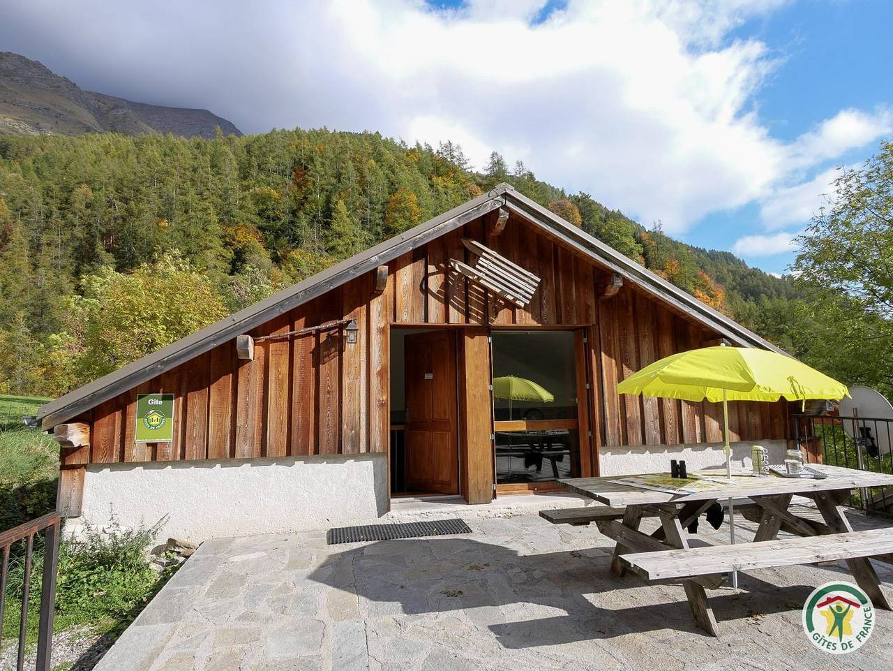 Gîtes de la Lame : La Grange in Réallon, Parc national des Écrins
