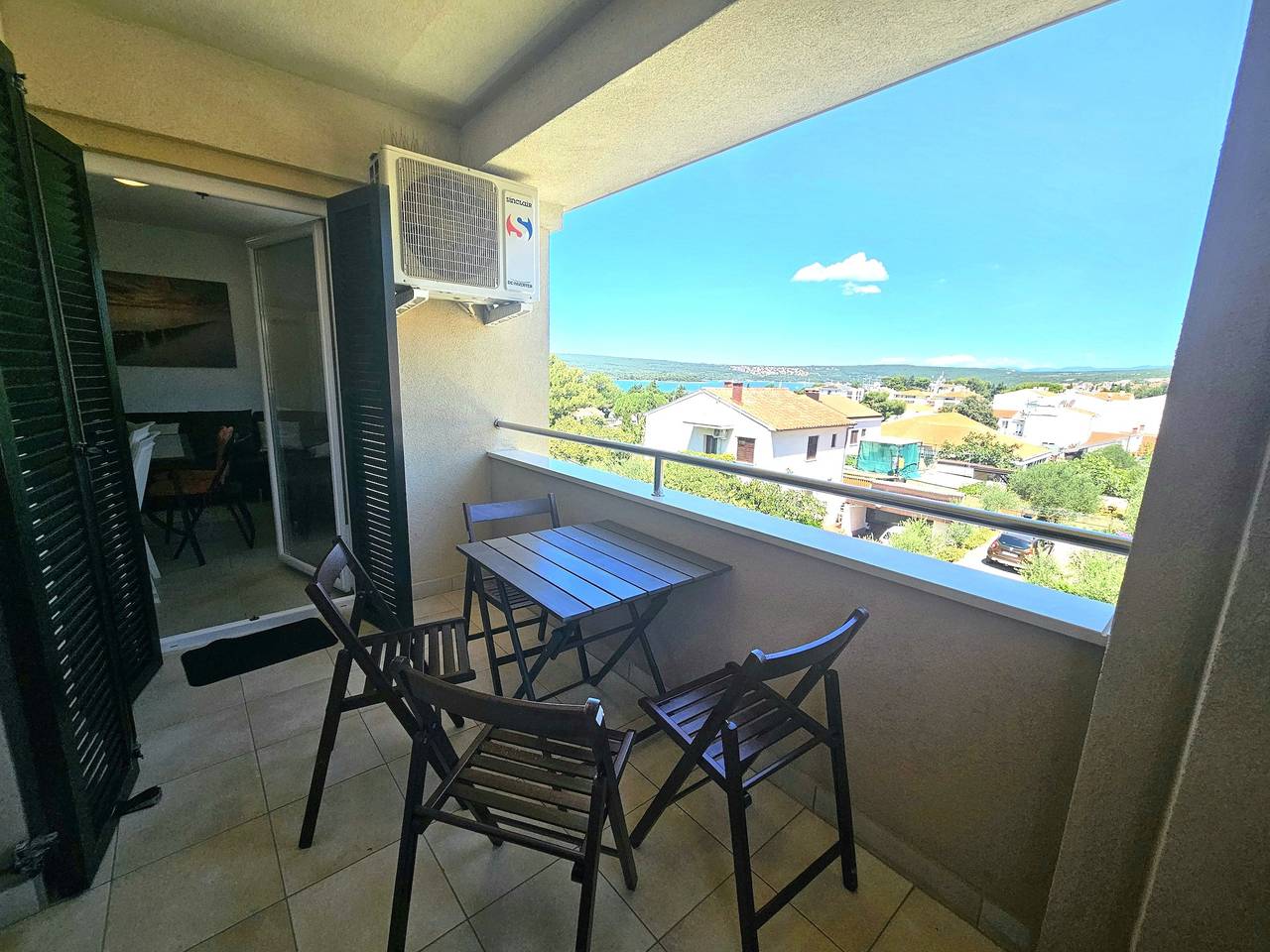 Ganze Wohnung, 2-Zimmer-Ferienwohnung mit Balkon und Meerblick Punat, Krk A-23621-a in Punat, Krk