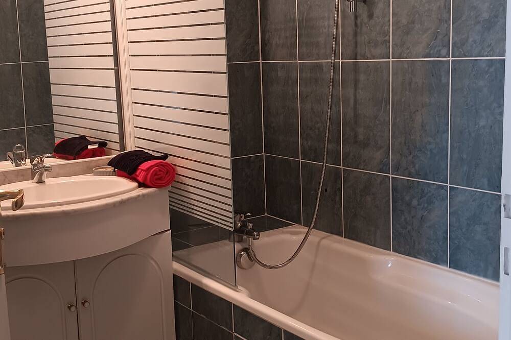 Entire apartment, Ty Bihan or the little shelter for 2 in Barfleur, Cherbourg region