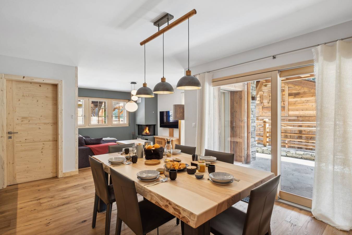 Geheel appartement, Beautiful Apartment at Chalet Larchwood Grimentz - By Mrs Miggins in Grimentz, Anniviers