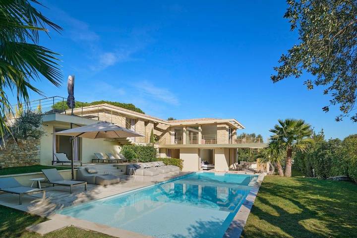 Villa voor 10 personen, with zwembad and tuin as well as uitzicht in Saint-Tropez