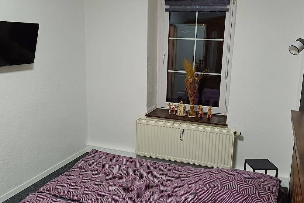 Ganze Wohnung, Ein grandioser Ausblick über das gesamte Erzgebirge vom König Albert Turm in Grünhain, Grünhain-Beierfeld