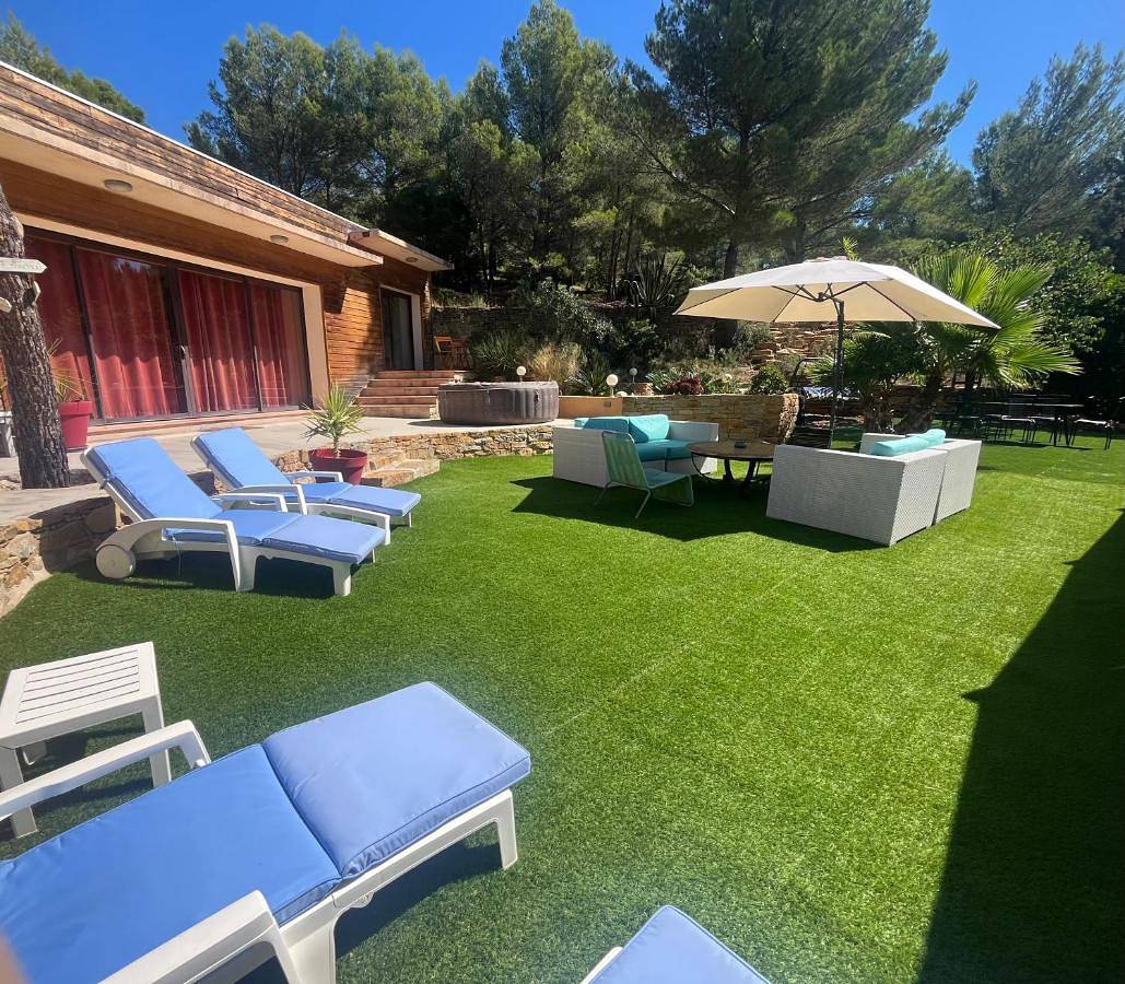 Villa d exception avec Piscine vue mer et jacuzzi sur les hauteurs de La Ciotat in Ceyreste, Région de Marseille