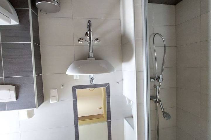 Ganze Wohnung, Gemütliche Wohnung für 4 Leute mit  W-Lan, Tv und Balkon in Velden am Wörther See, Villach-Land