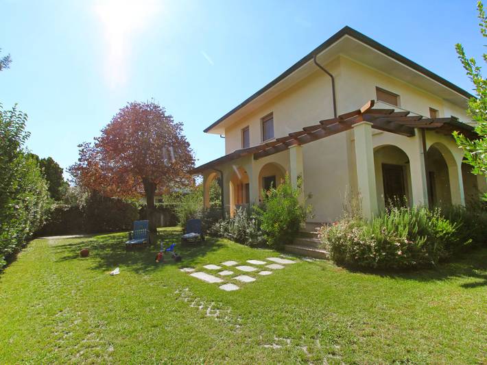 Ferienhaus für 9 Personen, mit Garten und Terrasse, mit Haustier - 1