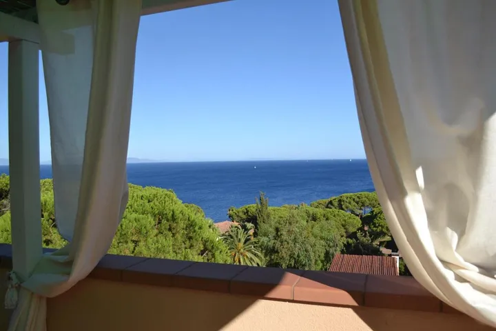 Appartamento vacanze per 4 persone, con giardino e panorama nonché terrazza e piscina, con animali domestici - 1