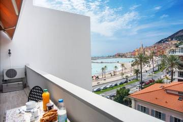 Gîte pour 4 personnes, avec piscine et terrasse, animaux acceptés dans Plage des Sablettes Est
