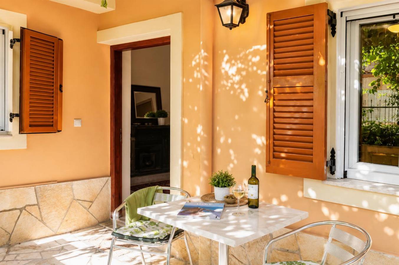 Geheel appartement, Vakantieappartement voor 2 personen met uitzicht op zee in Agios Stefanos (Corfu), Corfu