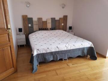 Gîte pour 5 personnes, avec jardin et vue, adapté aux familles dans Lazer