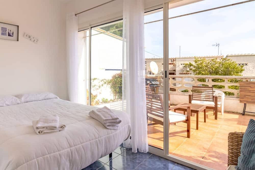 Apartamento entero, Fener de Baix 78.1- Apartamento con terraza in Llansá, Alt Empordà