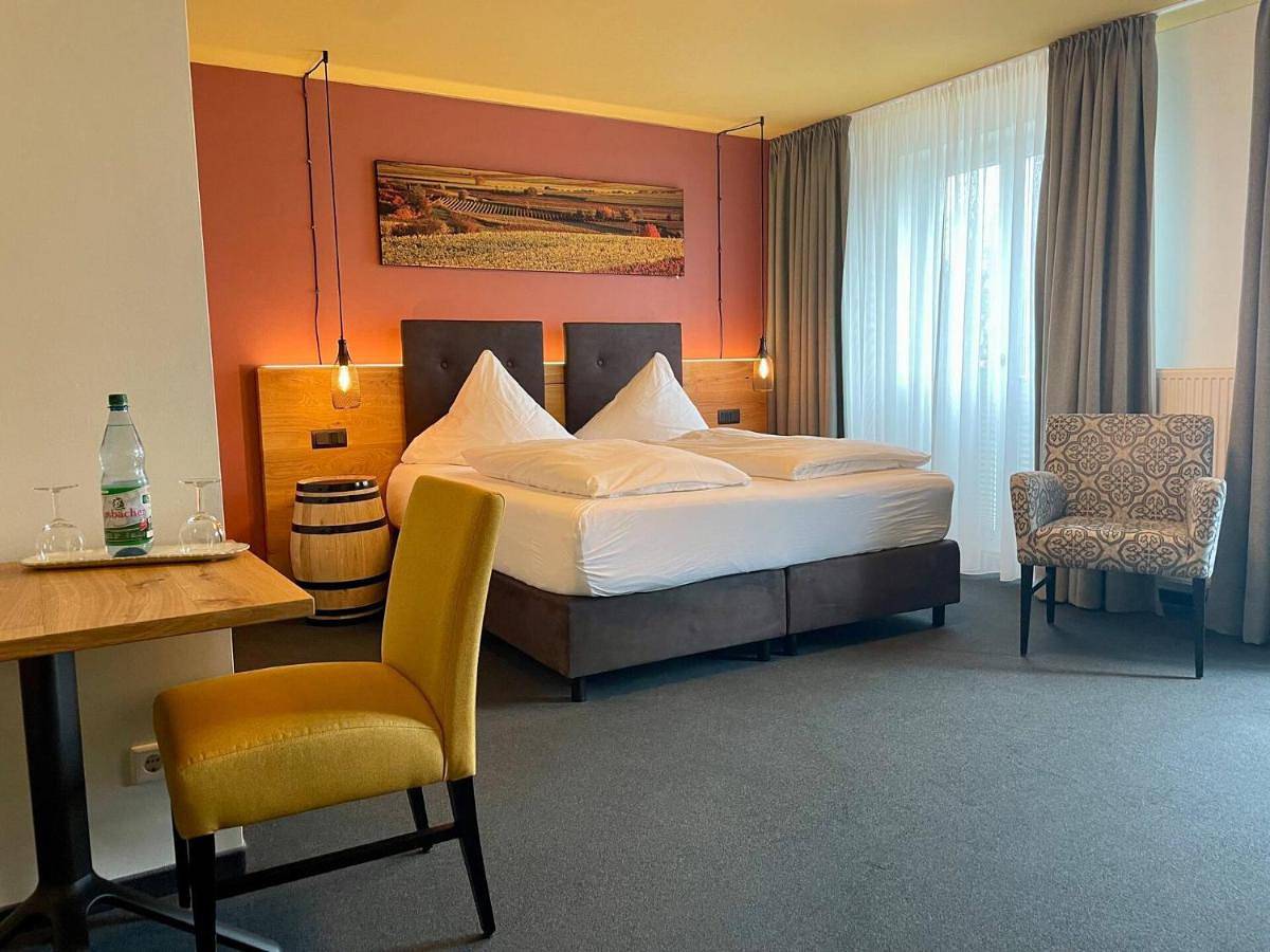 Casa Palatina Vinotel in Großkarlbach, Deutsche Weinstraße