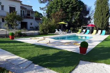 Gîte pour 6 personnes, avec balcon et jardin à Rousson
