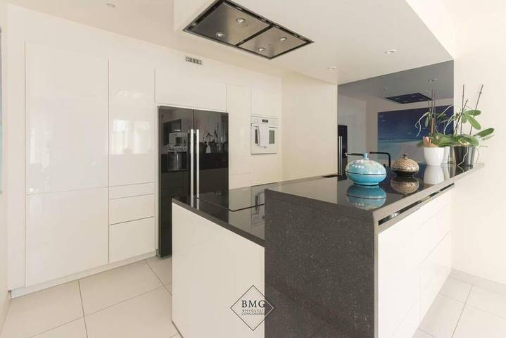 Gîte pour 12 personnes, avec terrasse à Bussy-Saint-Georges - 4