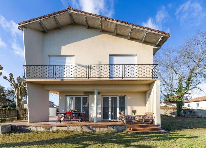 Chalet para 10 personas, con jardín - 1