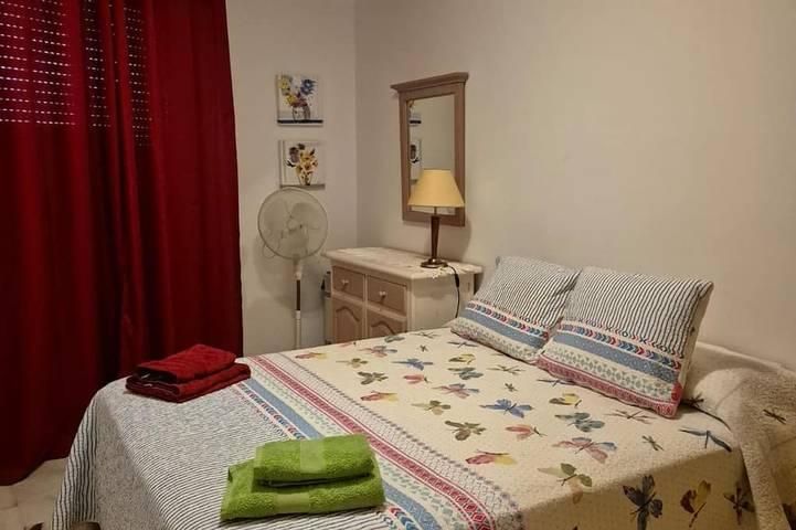 Ganze Wohnung, Apartment Manilva mit Terrasse und Pool in San Luis de Sabinillas, Manilva