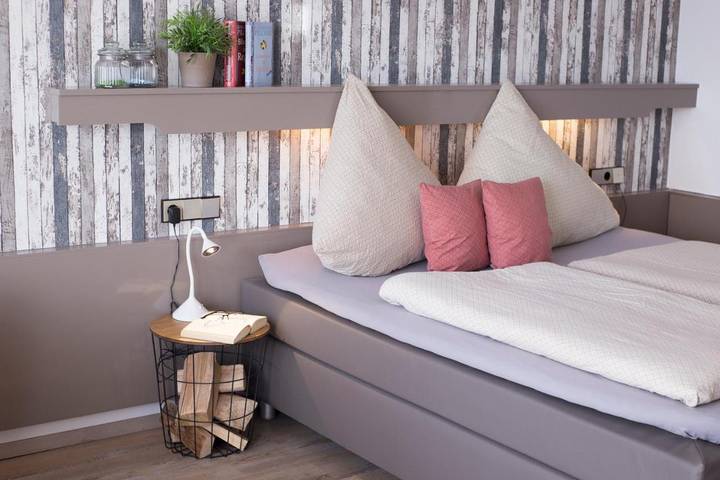 Ferienwohnung für 5 Personen, mit Ausblick und Garten in Allensbach - 3