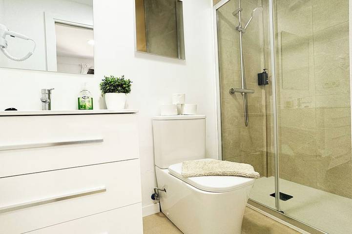 Entire apartment, Costa by Hawkins Algeciras in Algeciras, Costa de la Luz