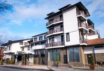 Hôtel pour 2 personnes, avec terrasse et sauna ainsi que vue et piscine dans Bansko