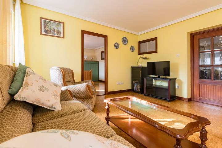 Holiday rental for 8 people, child-friendly in Cantabria