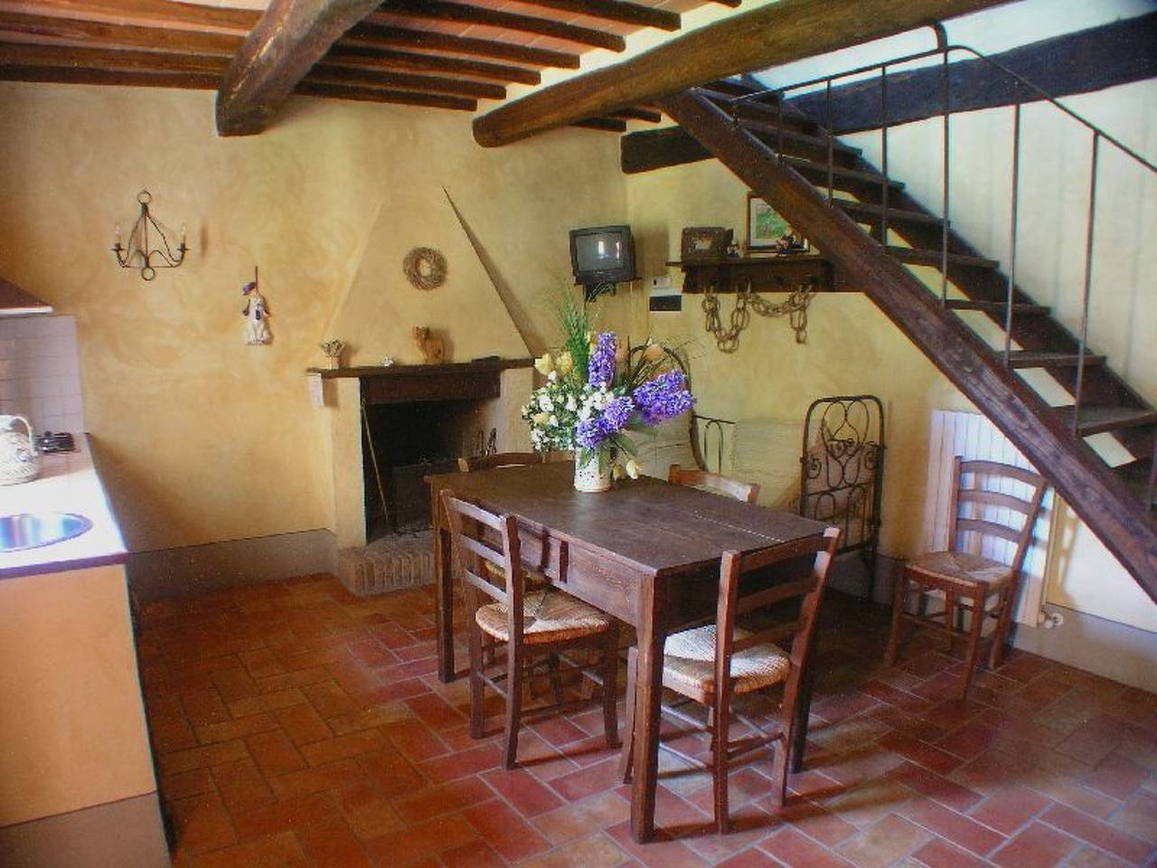 Ganze Wohnung, Auf zwei Etagen mit eigener Laube in Monteleone d'Orvieto, Perugia Provinz