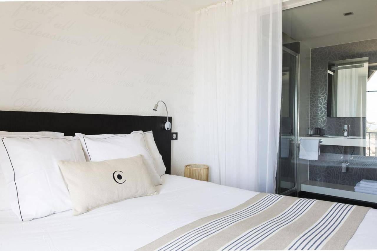 Castel Beau Site in Ploumanac'h, Perros-Guirec