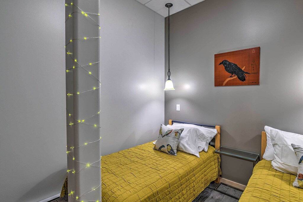 Ganze Wohnung, Modern Downtown Apt - Walk to Parks + Cafes! in Anchorage, Alaska