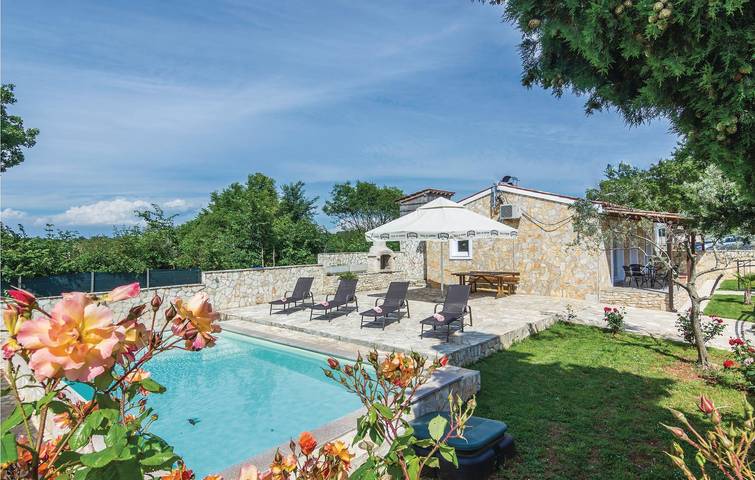 Location de vacances pour 4 personnes, avec terrasse, animaux acceptés à Svetvinčenat - 2