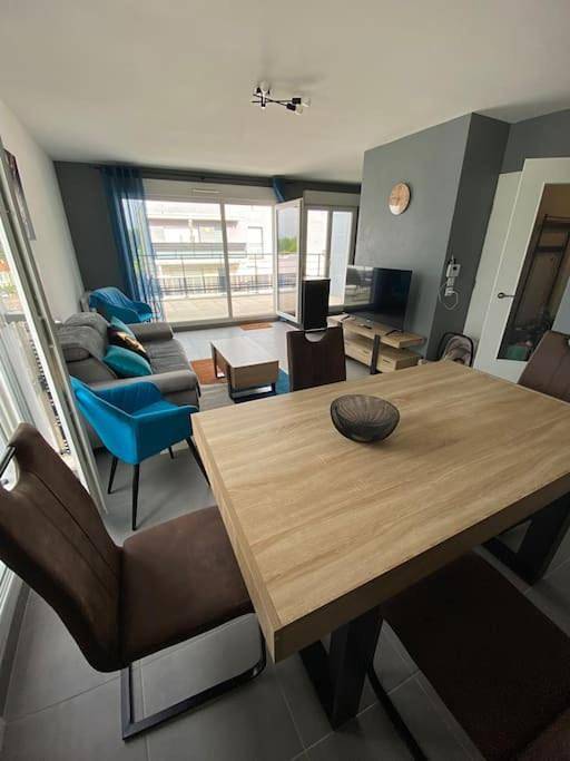 Appartement entier, Logement Standing avec parking privé - proche Cern, Genève, Onu in Saint-Genis-Pouilly, Gex