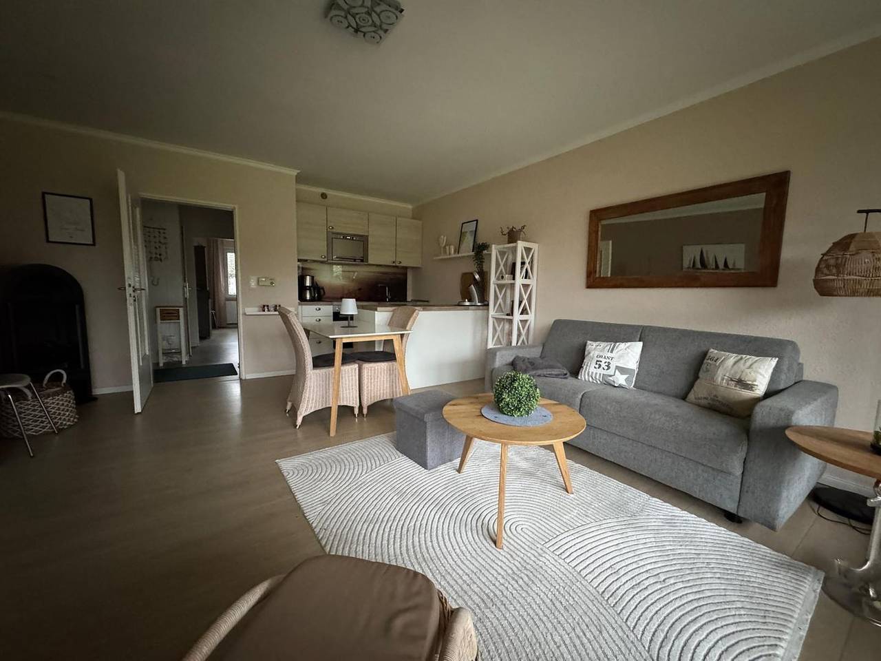 Ganze Wohnung, Simon Dangast - geschmackvoll eingerichtete Ferienwohnung in Varel, Metropolregion Bremen-Oldenburg