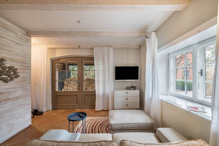 Ferienwohnung für 4 Personen, mit Garten in Saal