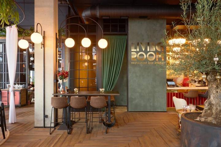 Appart’hôtel pour 3 personnes, avec piscine et balcon