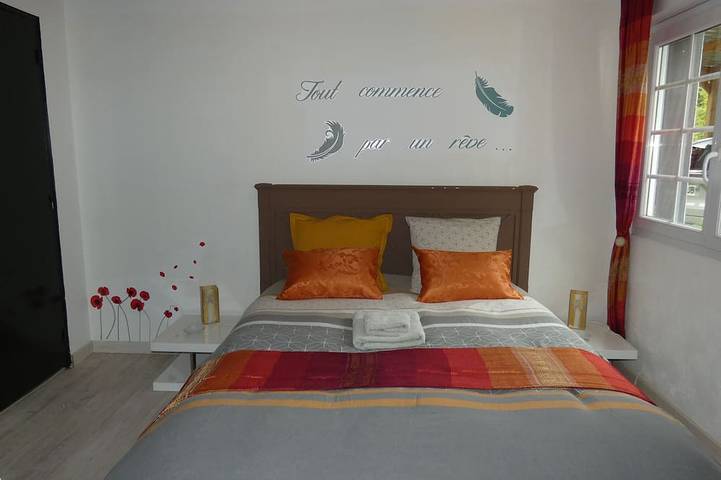 Gîte pour 4 personnes, avec jacuzzi à Meslan - 2