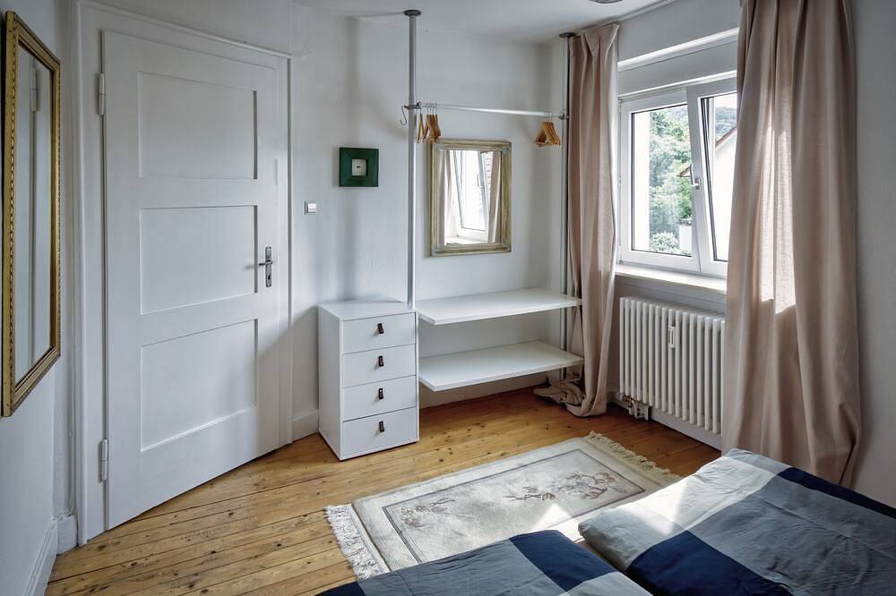 Entire apartment, Dream view, balcony and close to nature in Baden-Baden, Northern Black Forest