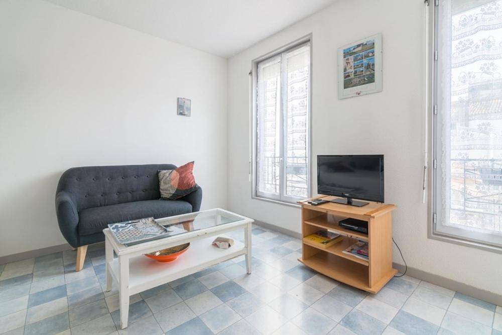 Appartement entier, One-Bedroom Apartment in Rochefort, Région de Rochefort