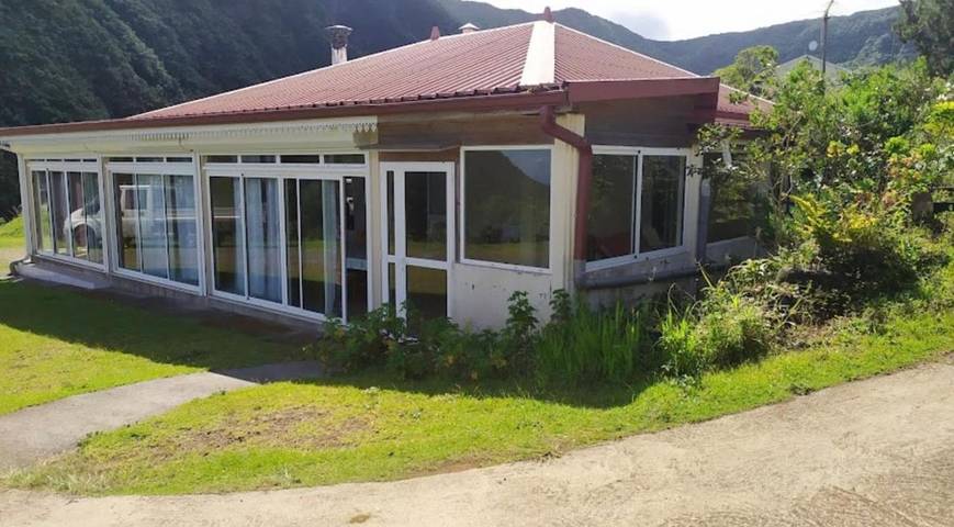Chambre d’hôte pour 2 personnes, avec vue et terrasse