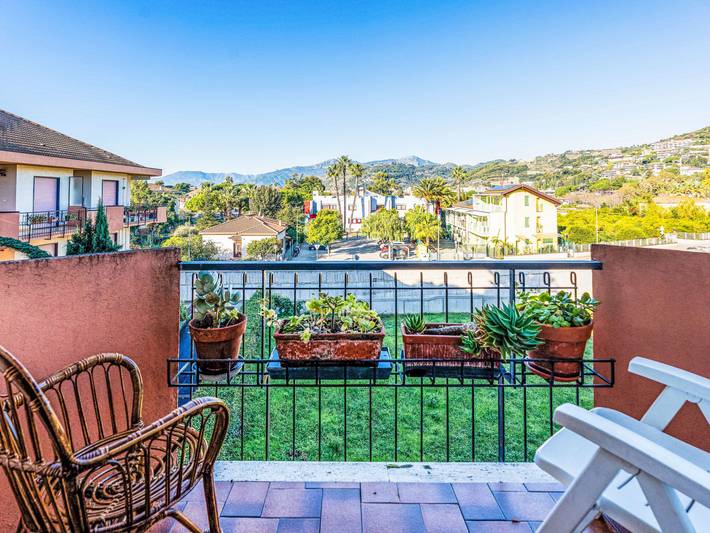 Ferienwohnung für 4 Personen, mit Balkon in Bordighera