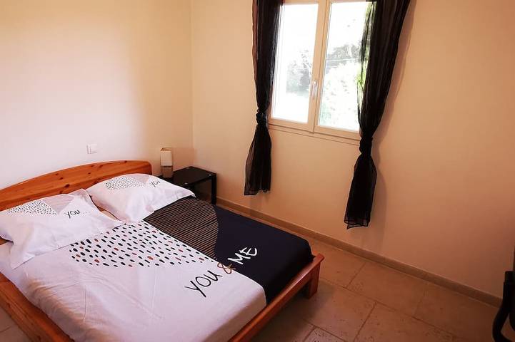 Location de vacances pour 8 personnes, avec piscine ainsi que jardin et jacuzzi à Peymeinade - 3