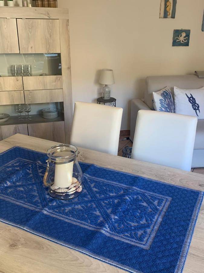 Gîte pour 4 personnes, avec piscine ainsi que jardin et vue dans Olbia - 4