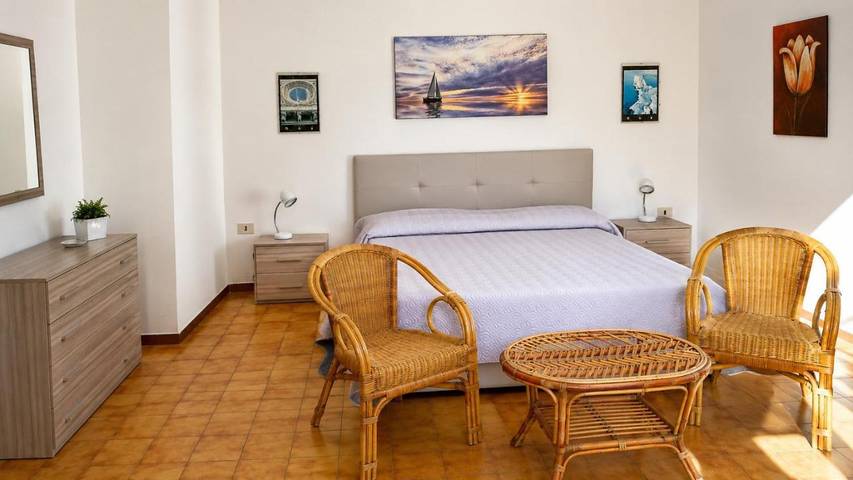Chambre d’hôte pour 5 personnes, avec balcon et jardin dans Santa Maria di Leuca - 2