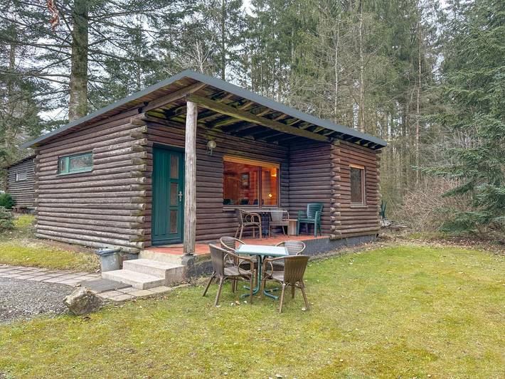 Ferienhaus für 4 Personen, mit Balkon und Garten in der Eifel
