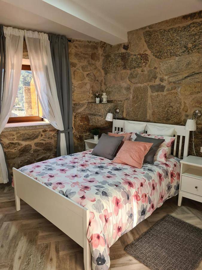 Apartamento para 5 personas, con Jardín además de Piscina y Vistas en Pontevedra
