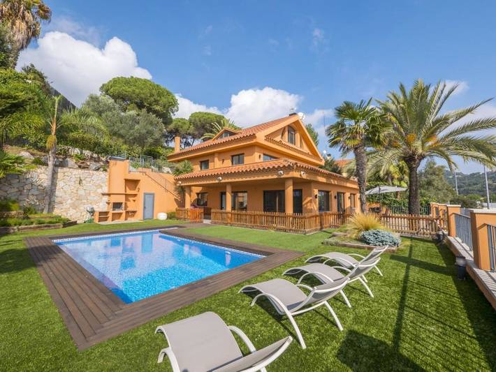 Maison de vacances pour 10 personnes, avec jardin ainsi que vue et piscine - 1