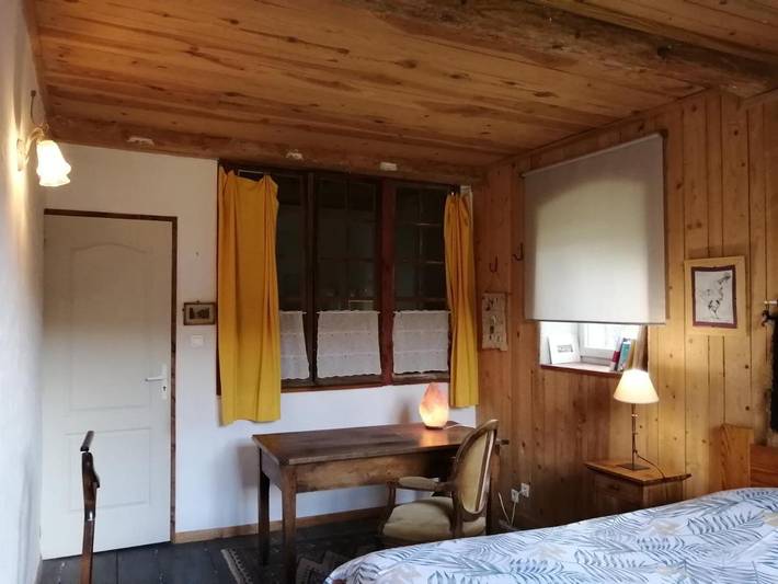 Location de vacances pour 3 personnes, avec jardin et vue à Saint-Julien-la-Vêtre - 2